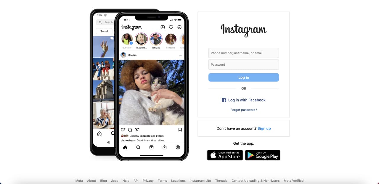 the homepage of Instagram with a sign-up form
